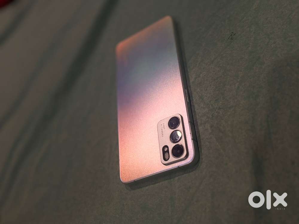 Oppo Reno 6 5G 8/128 1yr old