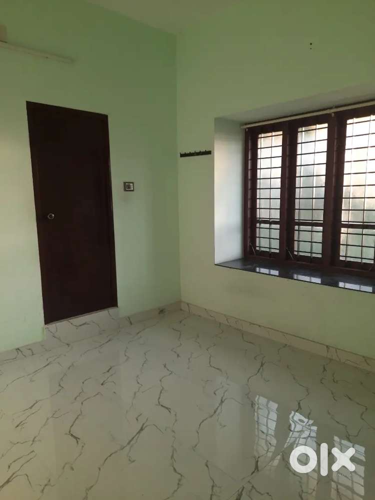 Ist floor of the two story building. Easy access. Facing vellayani rd.