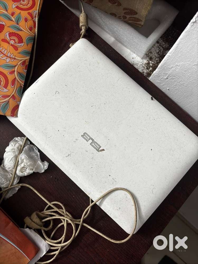 Asus old laptop screen damaged laptop for sale