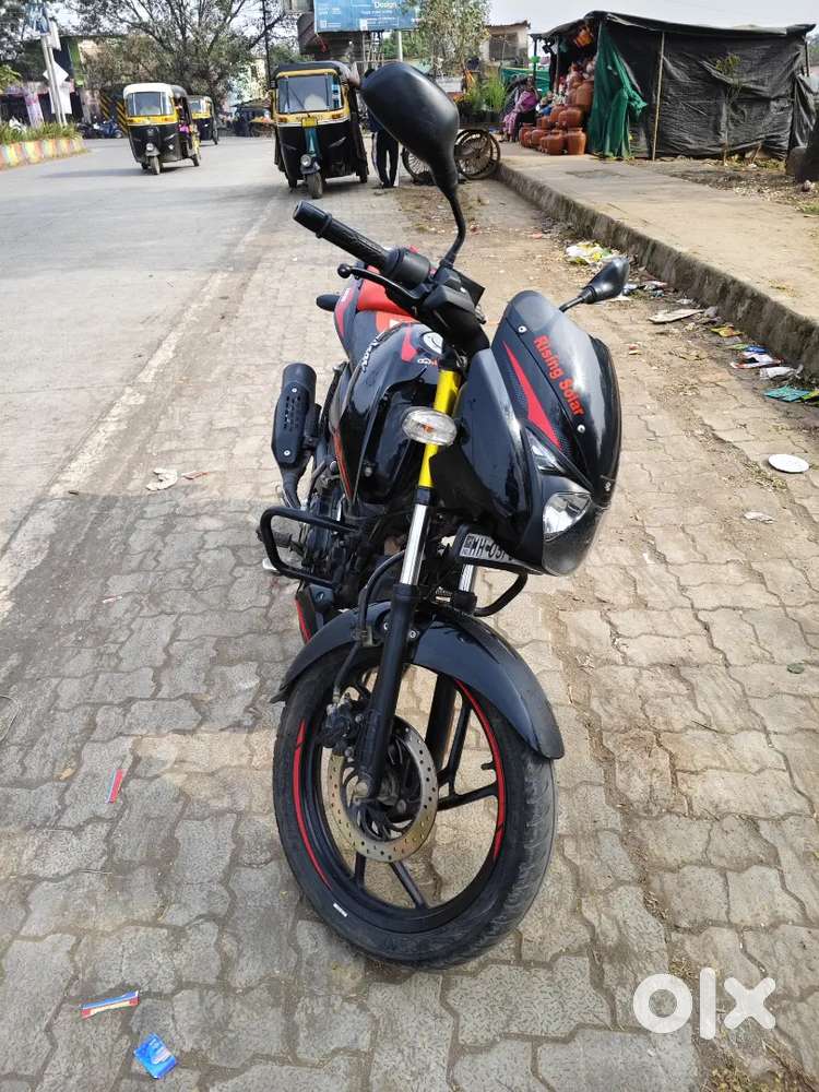 Pulsar 125 Carbon Fiber Split Seat
