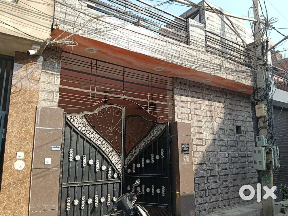 25*45 size 100 gaj area . Ready to move. Nice condition