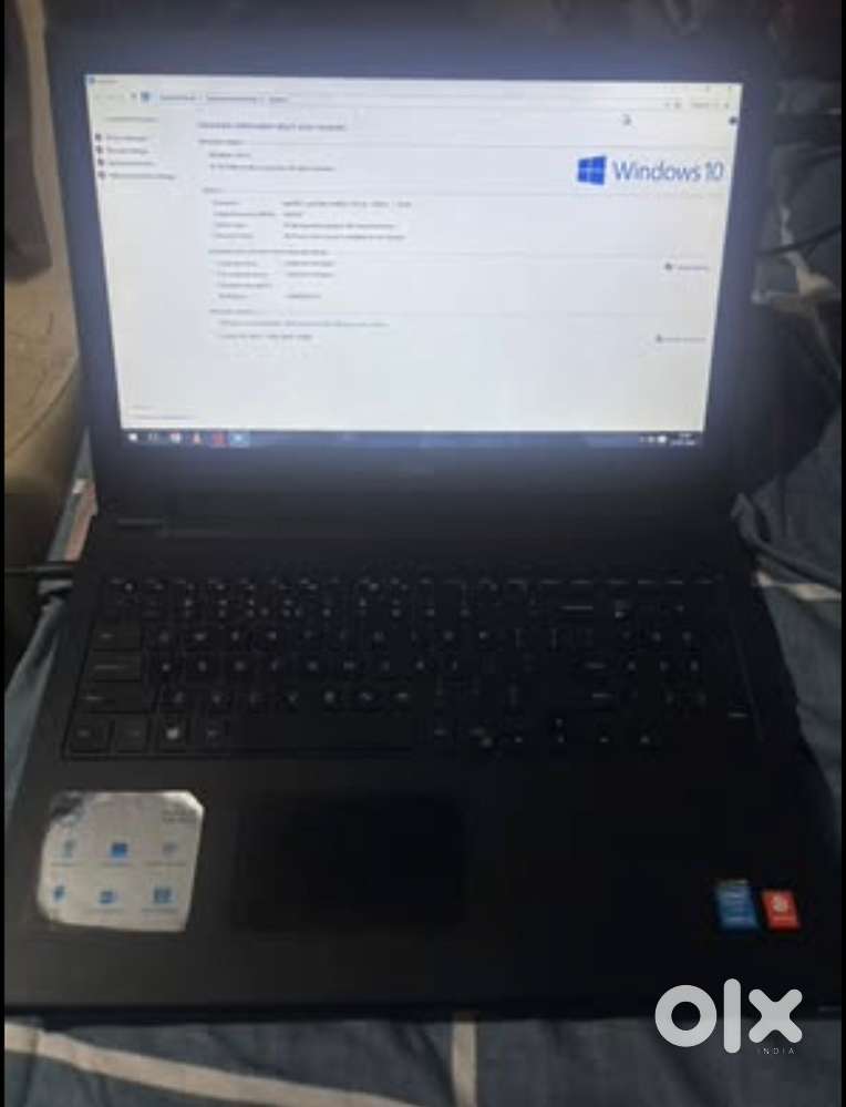 Dell Inspiron 3542 15.6-inch Laptop (Core i3/4GB/1TB/Lin...