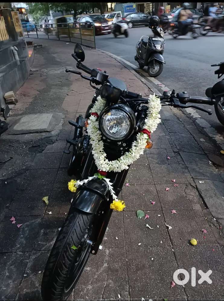 Vehicle is on loan idfc bank still 98k is pending monthly emi 5714