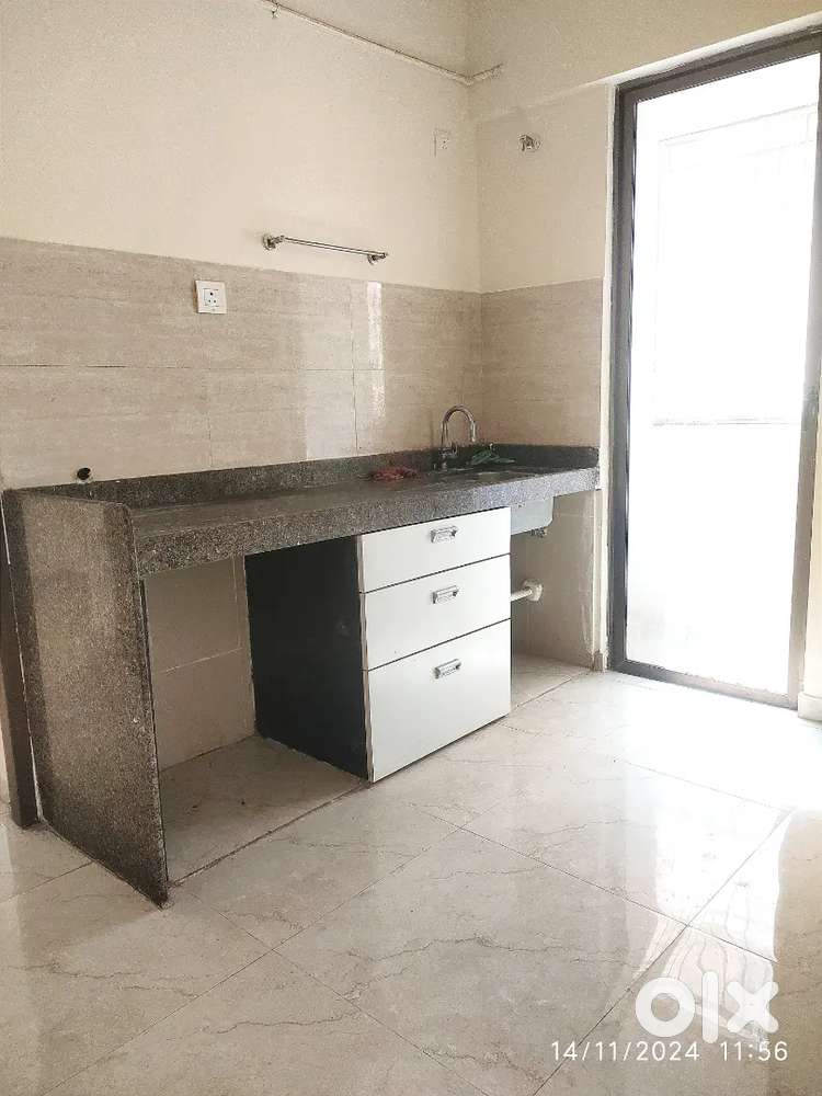 1 Bhk With Moduler Kitchen in Sunteck Tower.