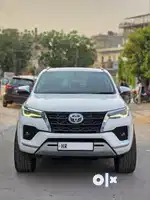 Toyota Fortuner 4X2 AT 2.8 Diesel, 2022, Diesel