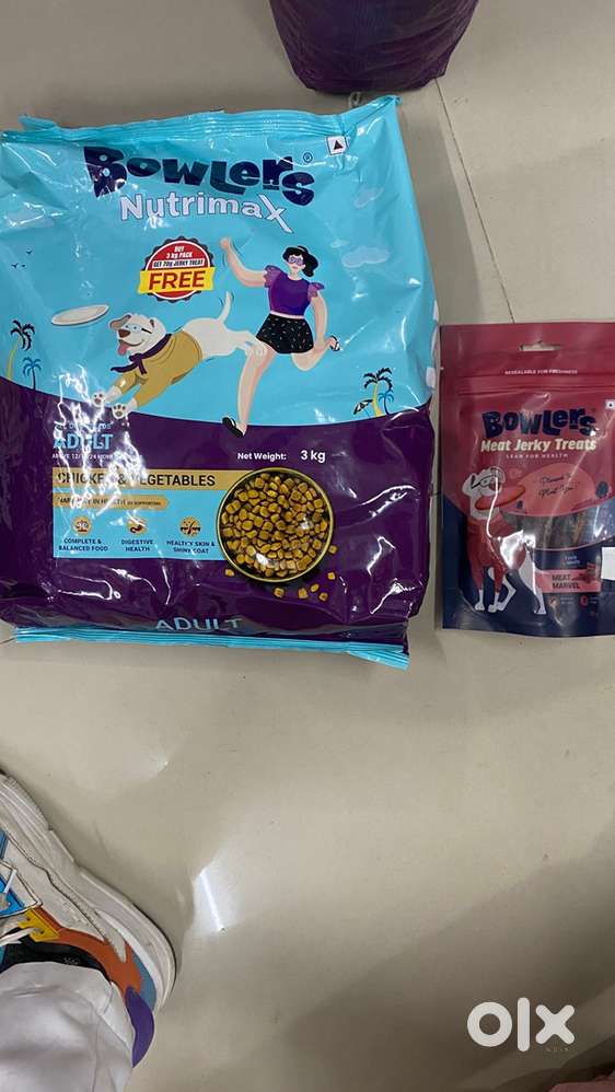 Bowlers 3 kg pack with MRP 200 treat free