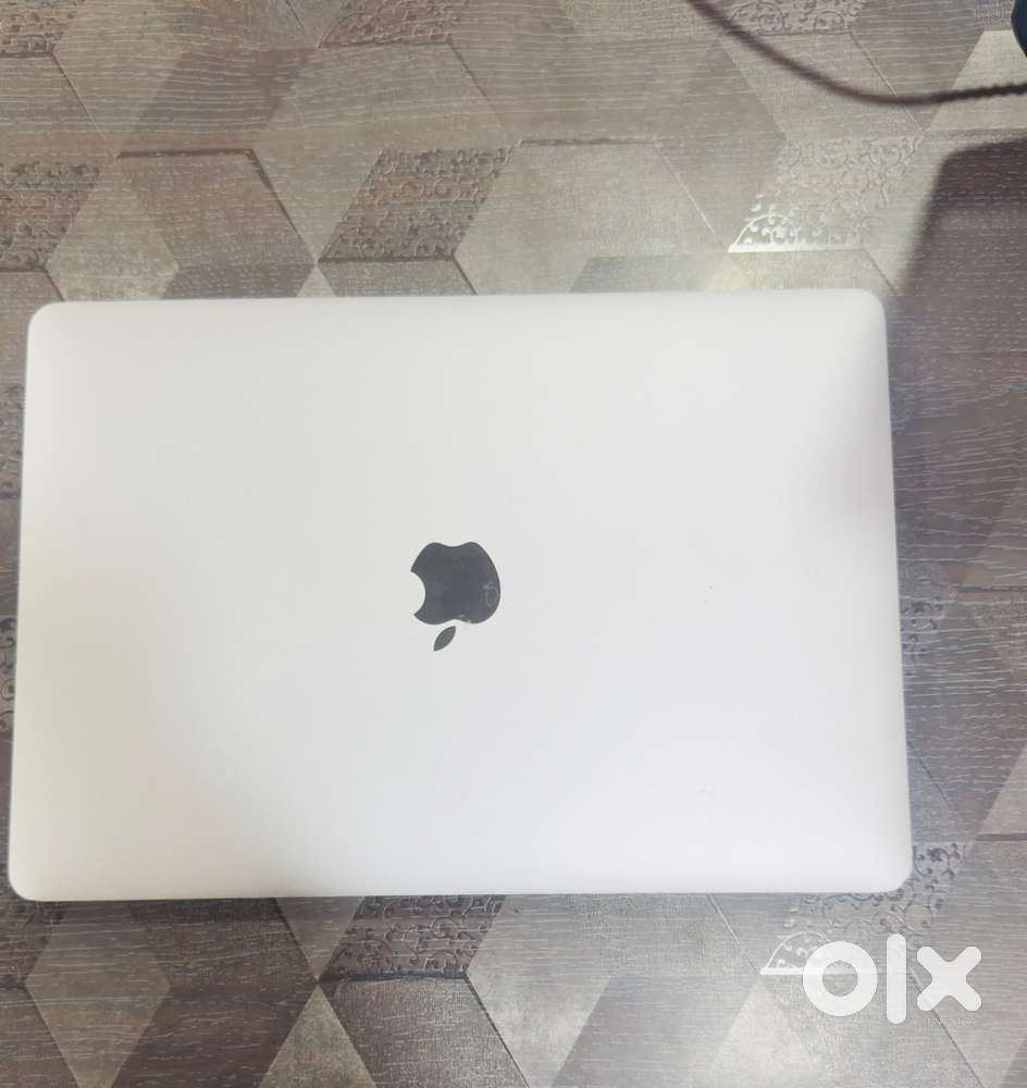 Macbook Pro M2