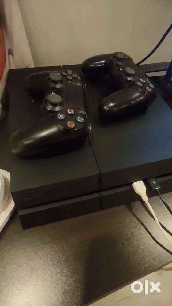 Ps4 JB with 2 controllers