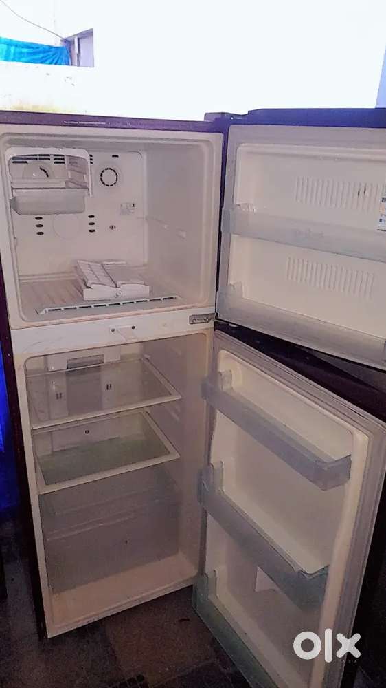 LG Double door fridge available sale.Fully working condition