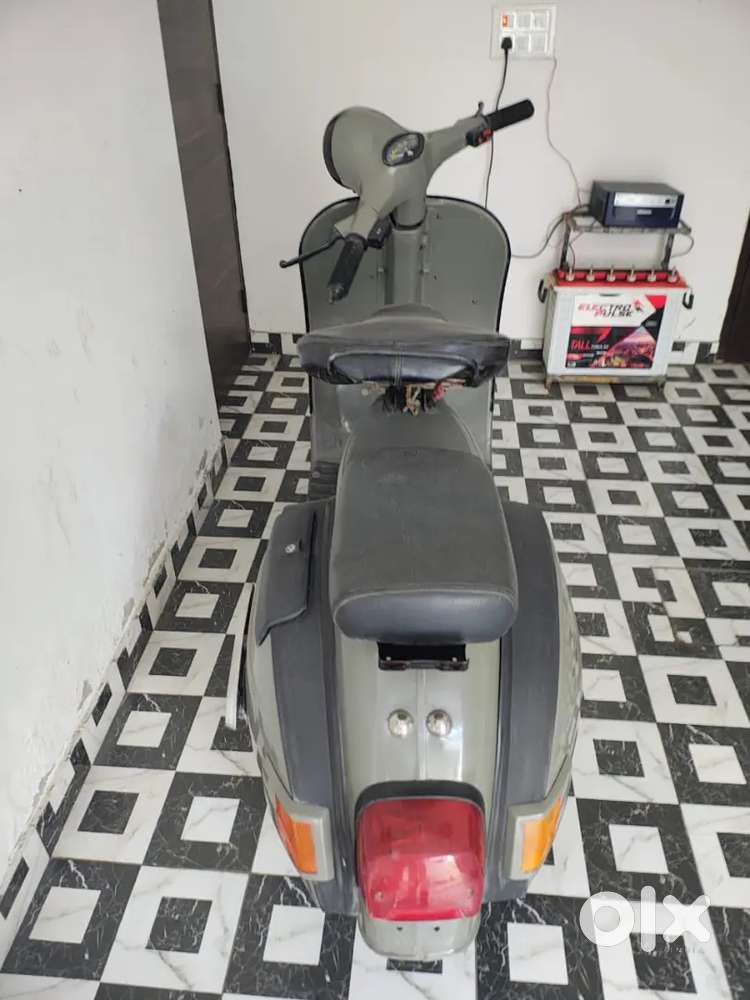 All conditions are very good and new paint