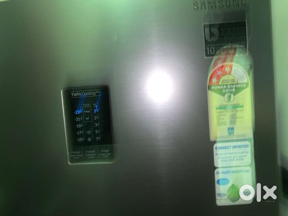 SAMSUNG REFRIGERATOR
