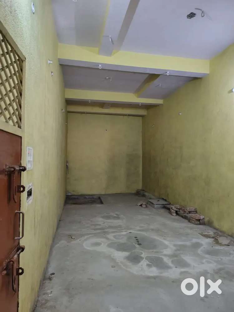 Godam available near gola road