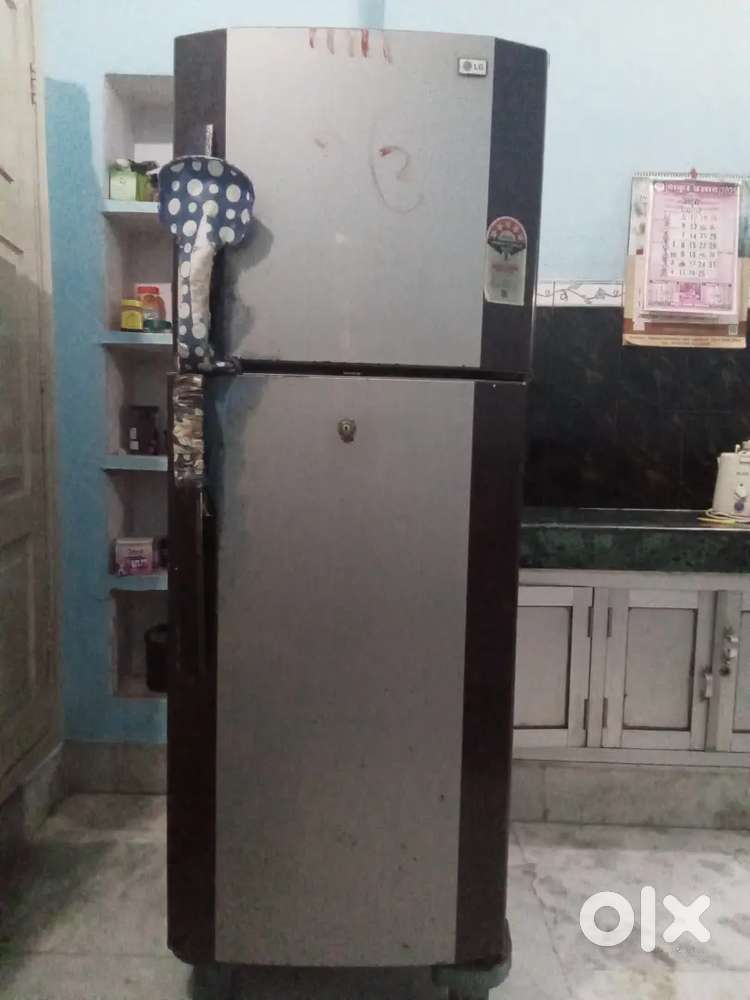 Double door Refrigerator