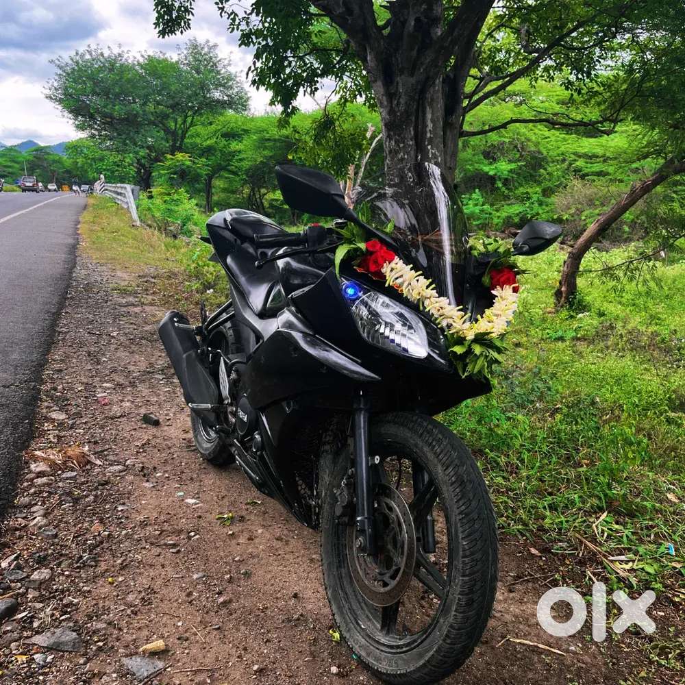 Yamaha r15 v2