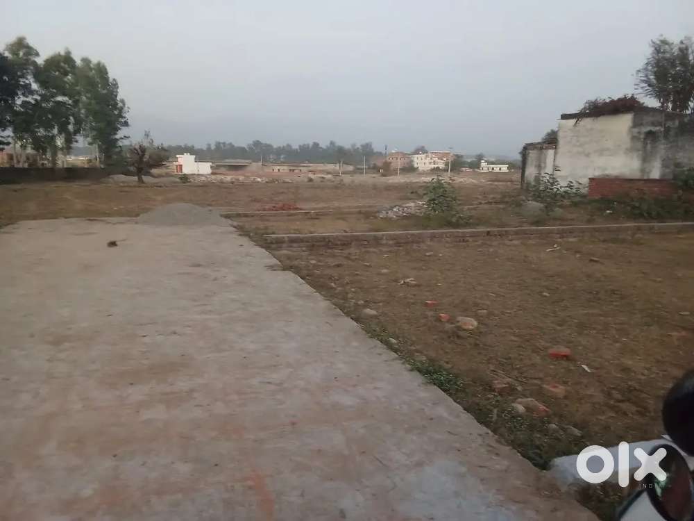 Plot fir sale in Bhouwal