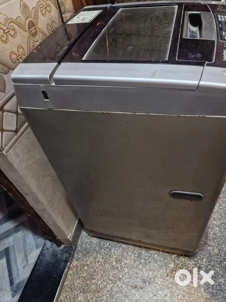 LG 7KG Top load fully automatic washing machine