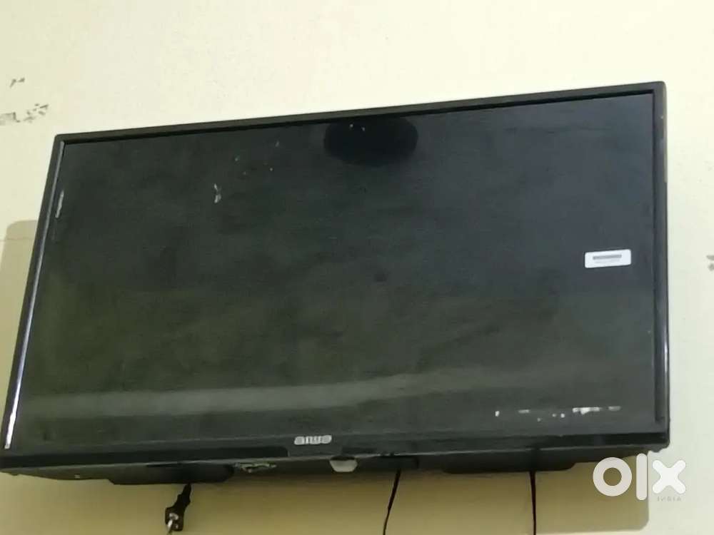 Aiwa company  32 inch ki tv hai