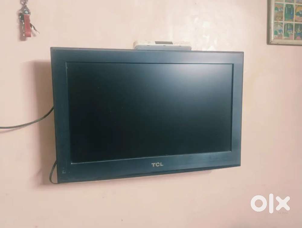 TCL TV 24 INCH