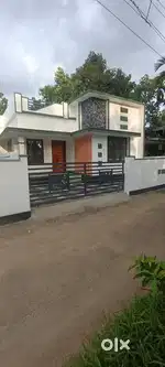 Koonammavu, karingathuruth,3 bhk ,34 lakhs nego