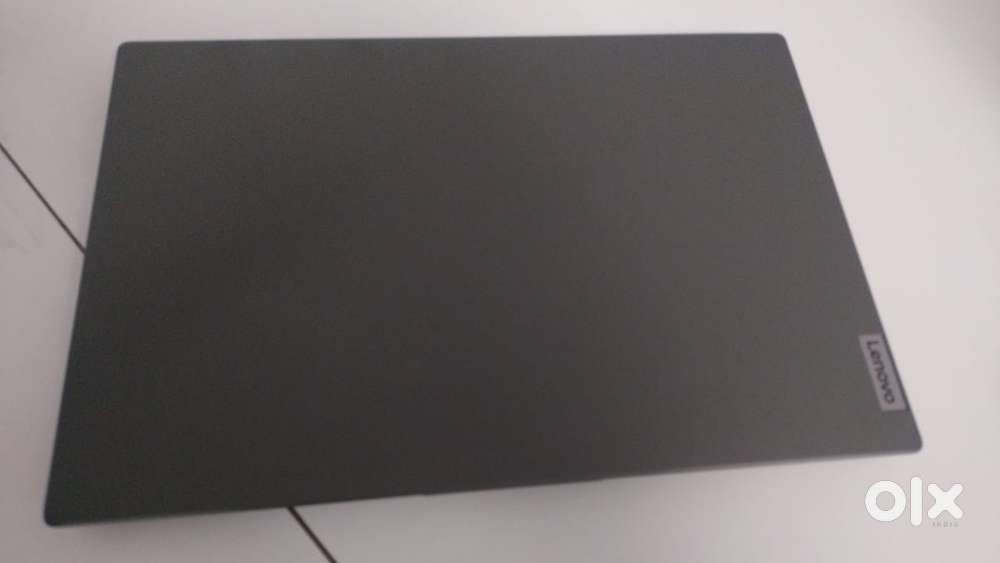 Lenovo i3 12th 8gb 512ssd