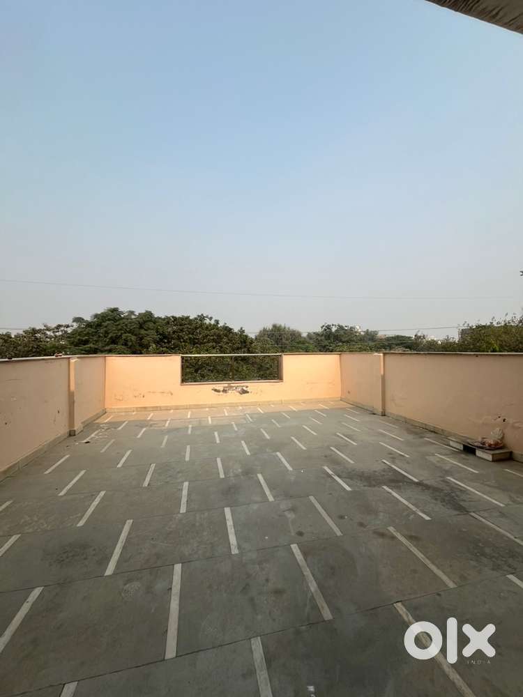 2 bhk terrece sunlight big spacious open area  big plot terece flat