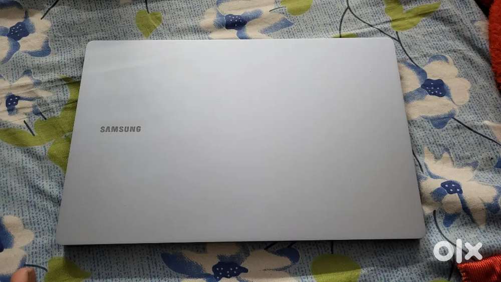 Samsung galaxy book 4,2025