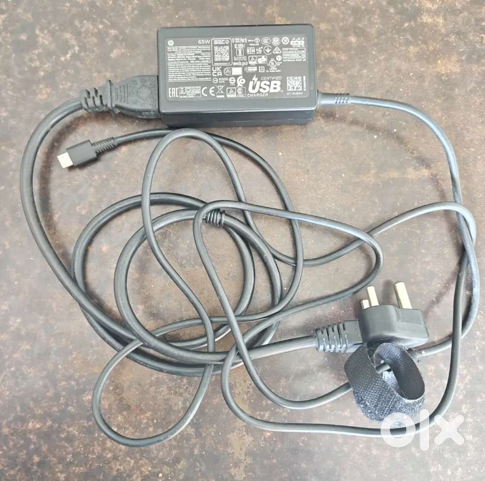 HP 65W Laptop Charger