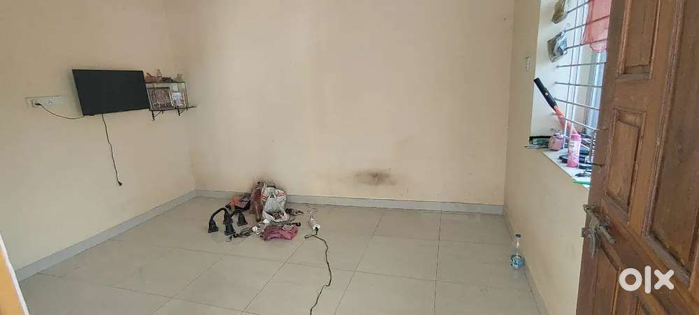 Semi furnished Room for Rent in durg