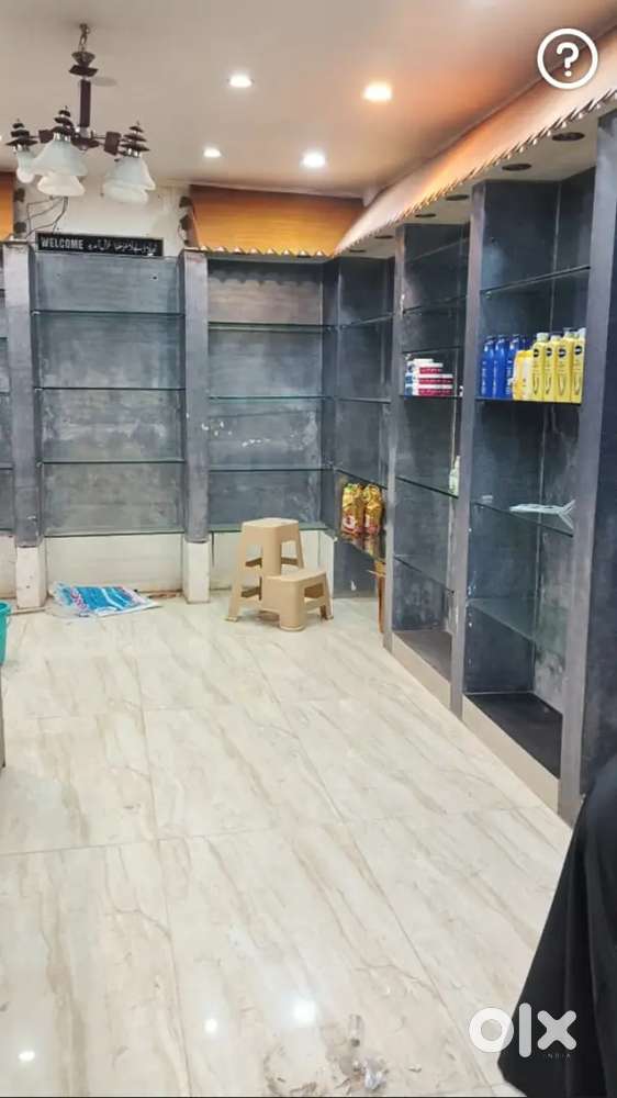 Need salesman with computer knowing skills basic