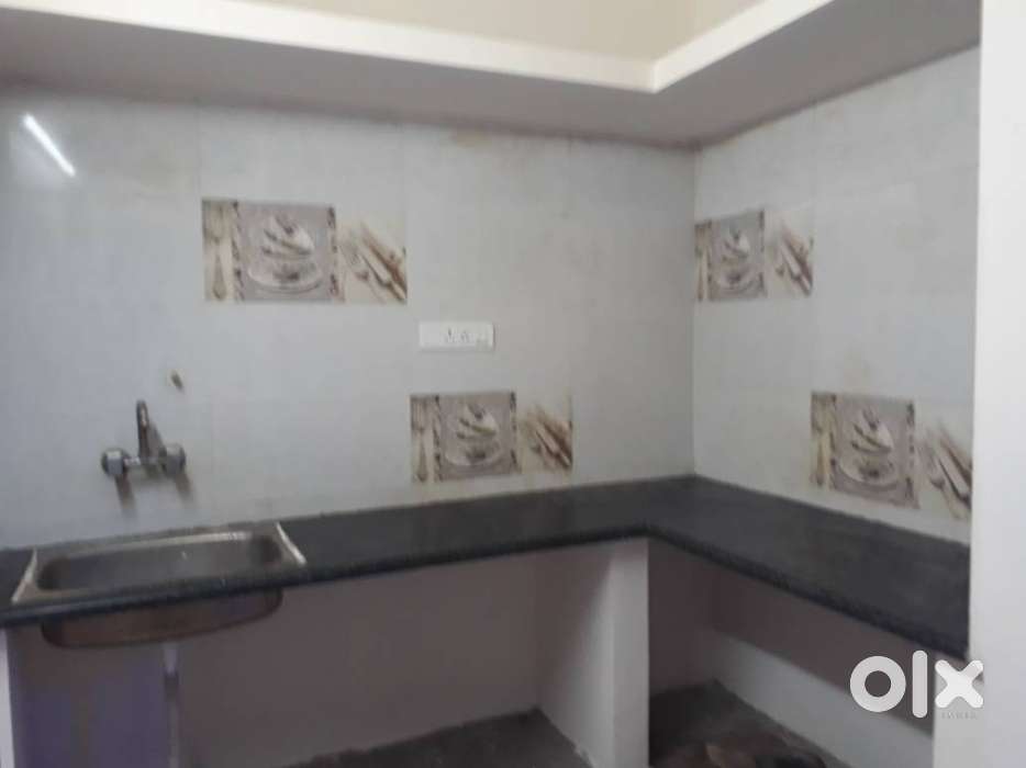 Good house with 24 hrs water supplyborewell