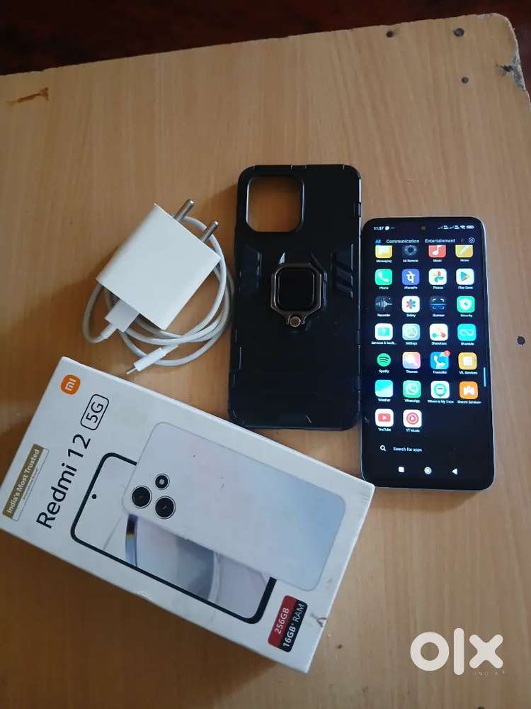 MI 12 5G 8gb 256 gb display changed very neat condition