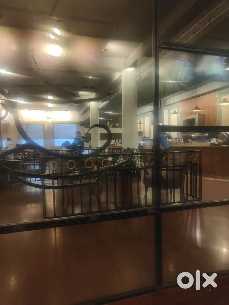 Chef / helper required