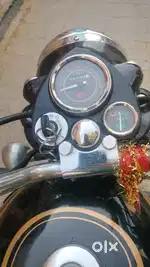 Royal Enfield Bullet 350.
