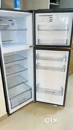 LG 2 DOOR FRIDGE