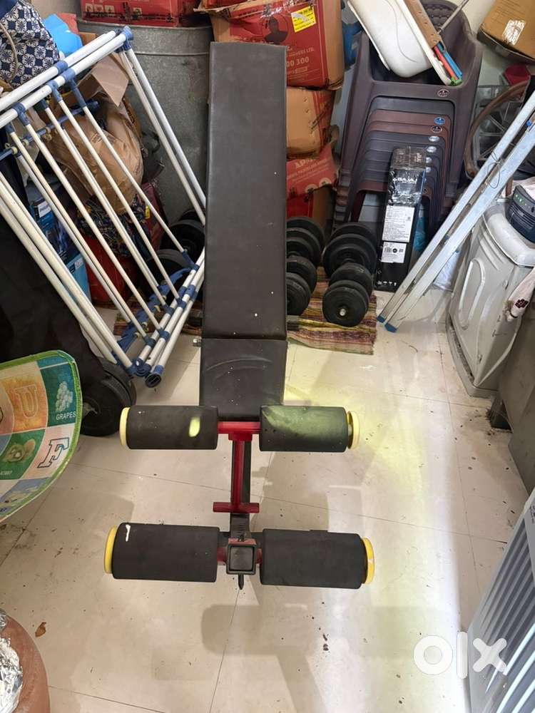 Adjustable Gym bench + Dumbbells + Rod at 8000