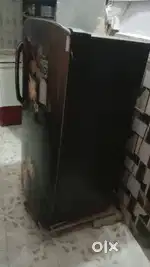 LG Company Fridge, selling price 5000