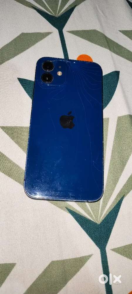 iPhone 12 back tut gya h 128gb hai sb shi h