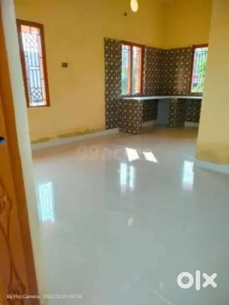 FAMILY, BACHLOR, COUPLE ROOM AVAILABLE (BROKER CHARGES APPLY)