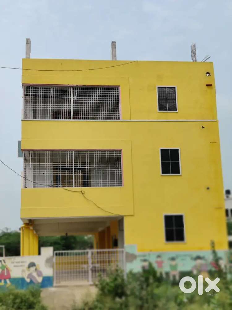 2nd floor of independent house