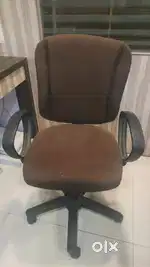 OFFICE CHAIR