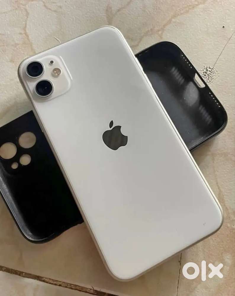 iPhone 11 / white