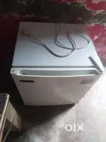 40 ltr refrigerator new condition hai 1 saal old hai