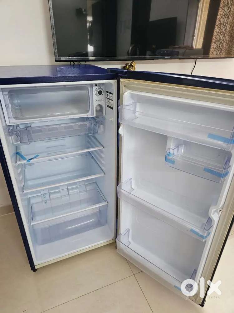 6 months old onida 180 litres refrigirator