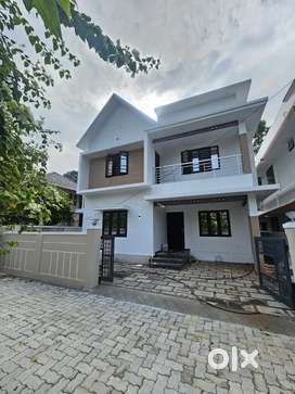 MODERN 3BHK HOUSE FOR SALE AT KAKKANAD INFOPARK THEVAKAL KUZHIVELIPADY