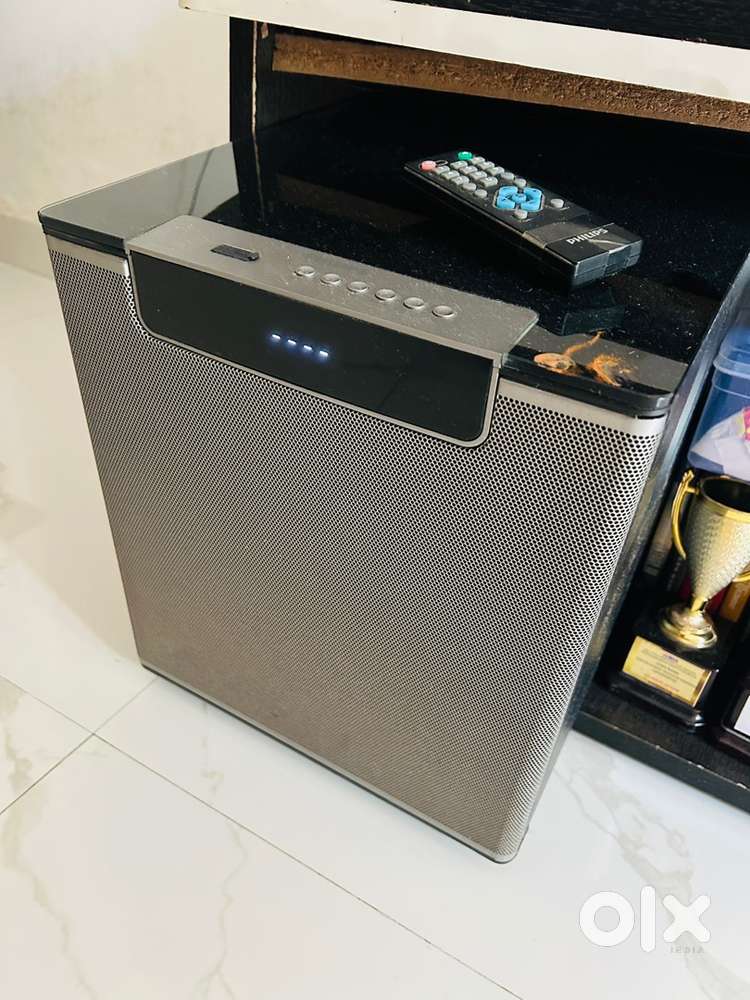 Philips Home Theatre with Bluetooth mint condition