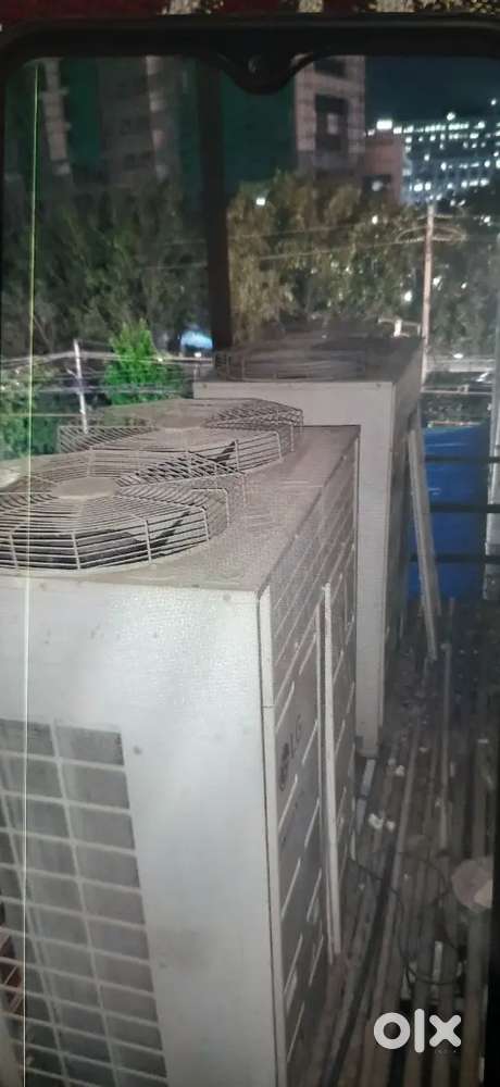 LG VRF 16 HP AC 2 OUTDOOR UNITS 7 CASSETTE UNITS