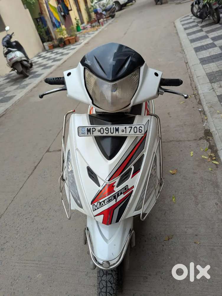 Maestro Edge scooty Top Condition