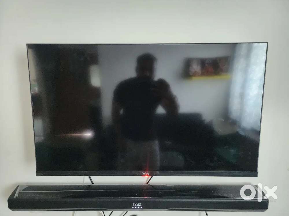 Visio World 32” QLED Google TV  2 Months Used 18 Months Warranty Left