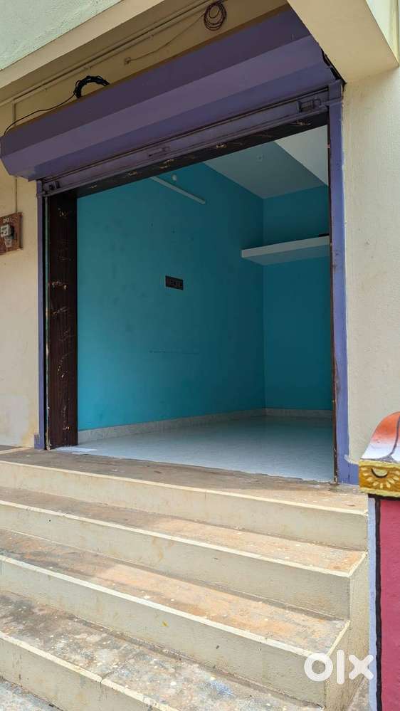 100sq.ft Small shop or Office rental