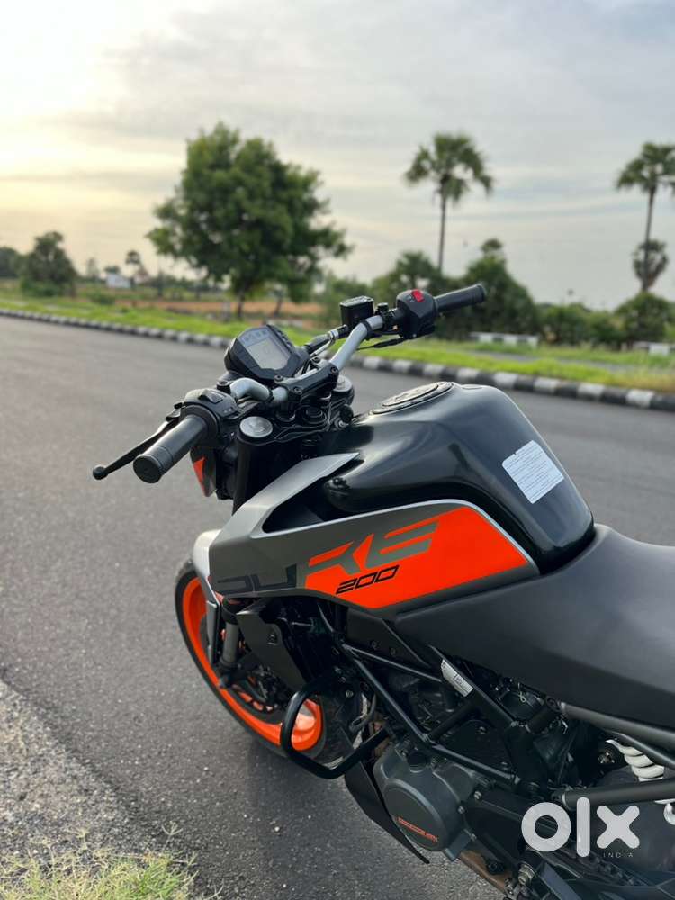 KTM DUKE 200 (2022)